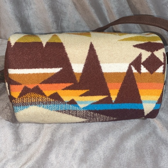 🆕 Pendleton Travel Kit Crossbody Crescent Butte Rare/discontinued - Picture 3 of 12